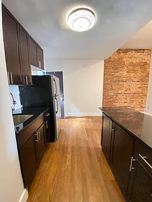 Rented by The Brokerage Group LLC | media 6