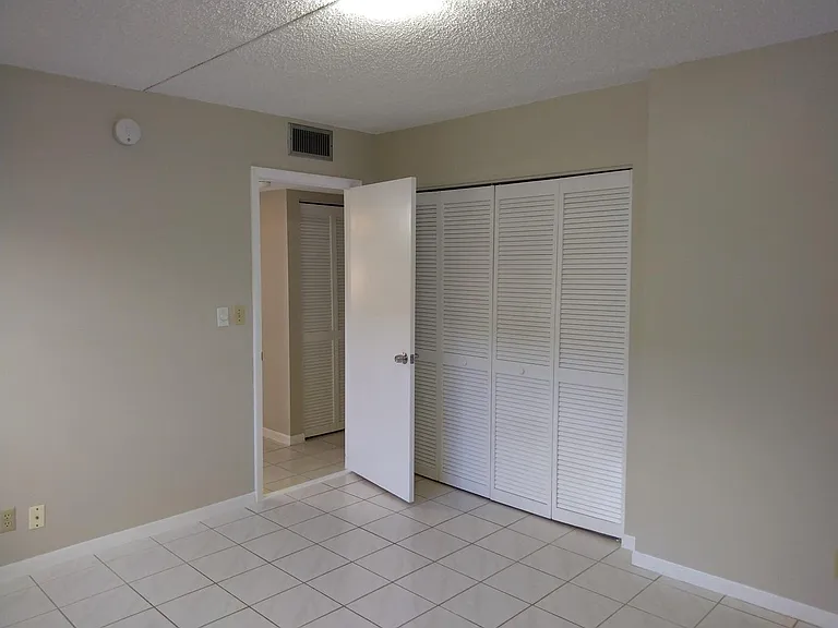 4141 NW 90th Ave #102 — Photo 5