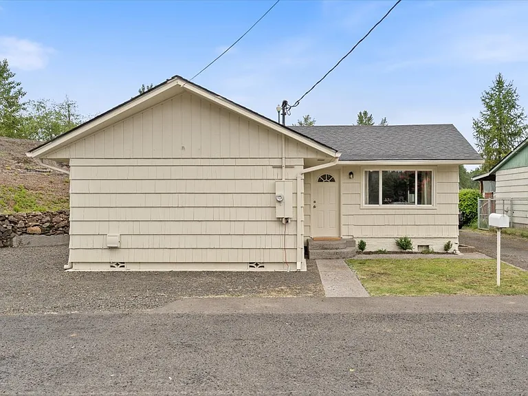 114 Cherry St NW — Photo 34