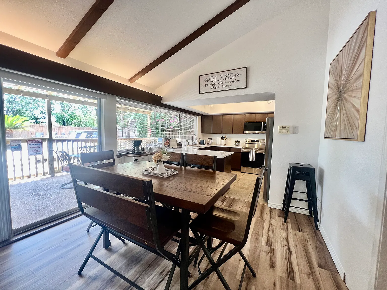 4 bed, 1464 sqft, $3,800 — Photo 4