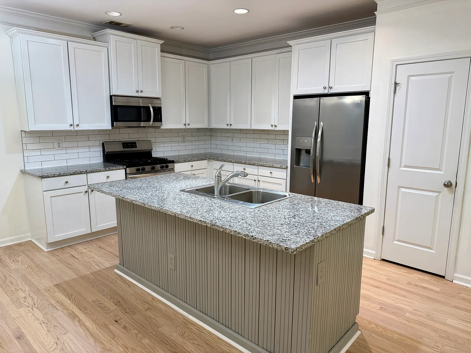 1660 Habershal Rd NW — Photo 2
