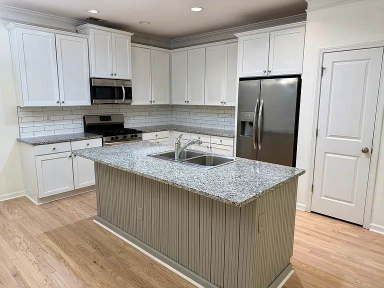 1660 Habershal Rd NW — Photo 1