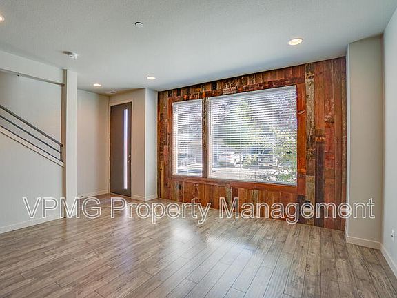 5th image of 187 N 44th Pl