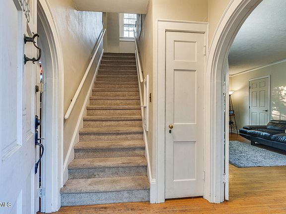 5th image of 2025 Fairmont Blvd