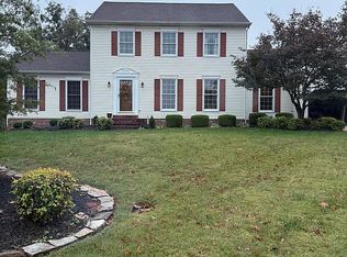 237 Highland Club Est, Mayfield, KY 42066