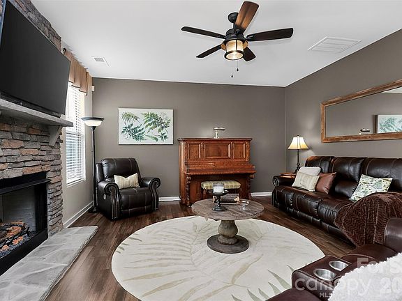 5th image of 4626 Gibbons Link Rd