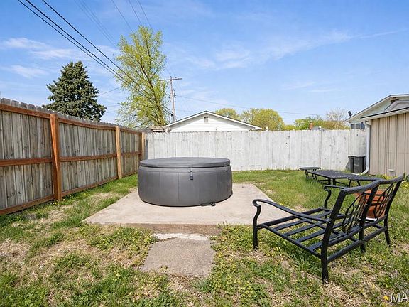 3rd image of 2841 Ralph St