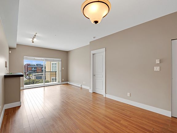 5th image of 1336 Main St #318