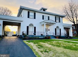 7450 Oxford Ave, Philadelphia, PA 19111