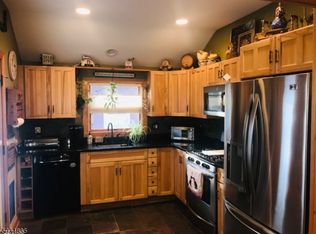 743 Canistear Rd, Highland Lakes, NJ 07422