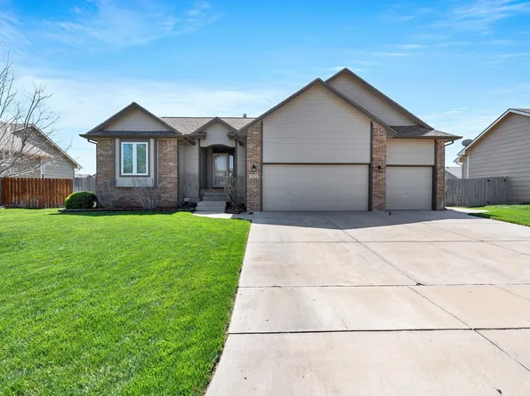 3225 S Bluelake Ct, Wichita, KS 67215