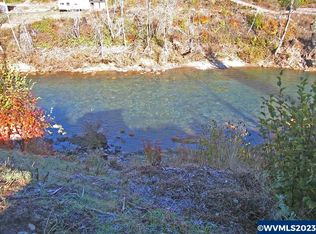 28681 N Fork Rd SE, Lyons, OR 97358