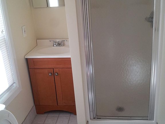 4th image of 24 Myra Ave Unit A