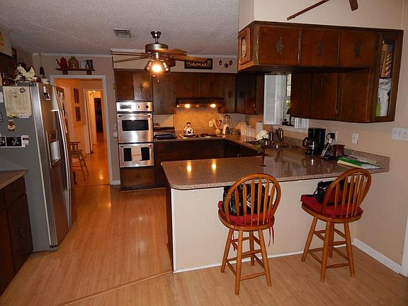 5th image of 2 Sherwood Dr