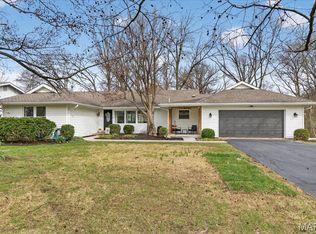 203 Morewood Dr, Ballwin, MO
