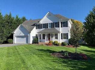 56 Amelia Dr, Waynesboro, VA 22980