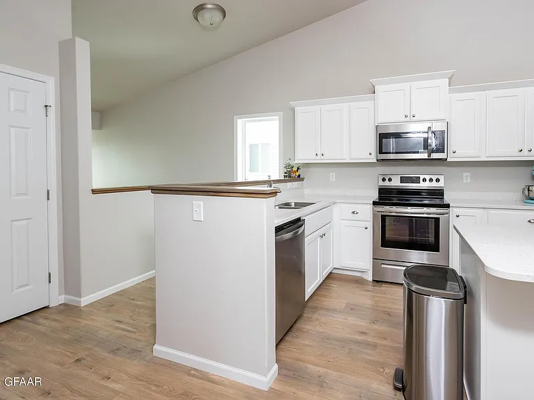 5610 Lou Ann St — Photo 17