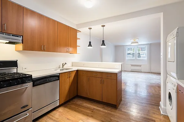 Rented by Compass | media 14