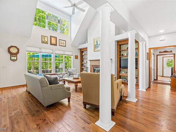 5th image of 15540 Moss Glen Trl