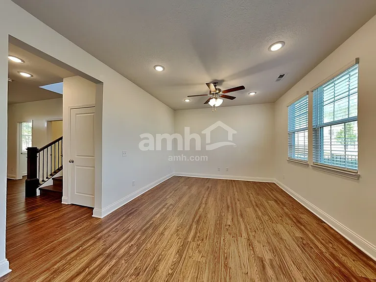 8331 Merlin Dr — Photo 8