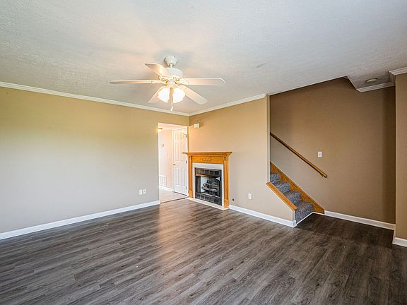 4th image of 133 Concord Dr APT C