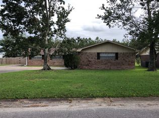 32 Fleetwood Dr, Gulfport, MS 39503
