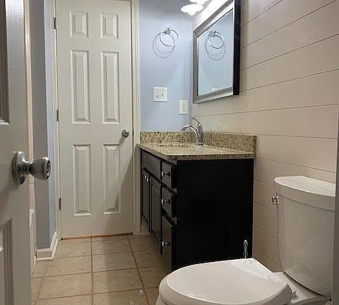 5th image of 1089 Bluewater Dr