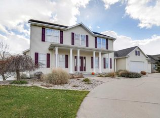 2518 Fillmore St, Jenison, MI 49428