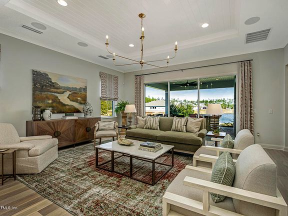 5th image of 217 Constitution Dr