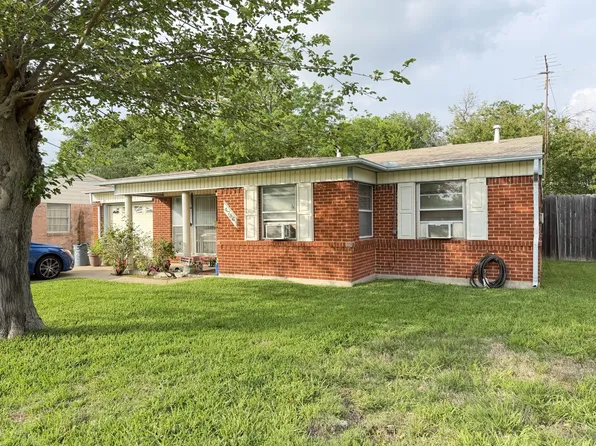 4736 Harper Dr, Mesquite, TX 75150