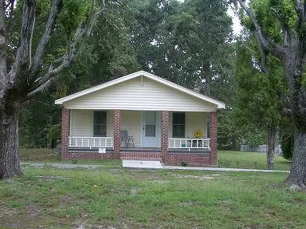 8415 Fairgrove Church Rd, Browns Summit, NC 27214