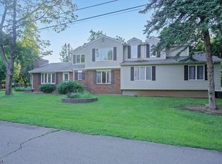 2 4th Pl, Piscataway, NJ 08854
