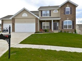 529 Sunshine Brook Dr, Wentzville, MO 63385