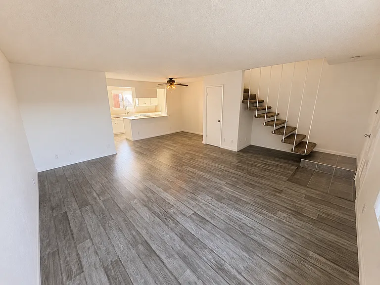 3135 Harbor Blvd — Photo 6