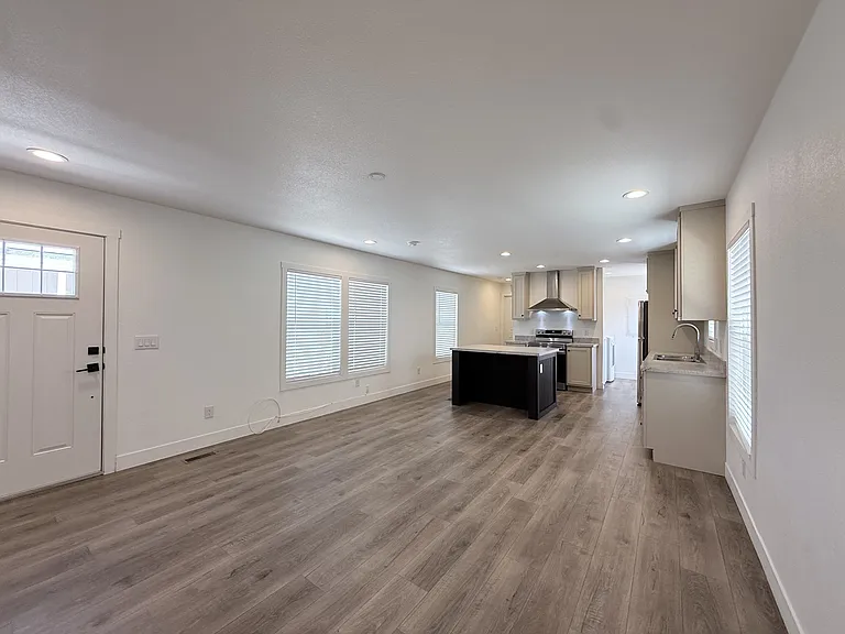 2060 N Center St #473 — Photo 4