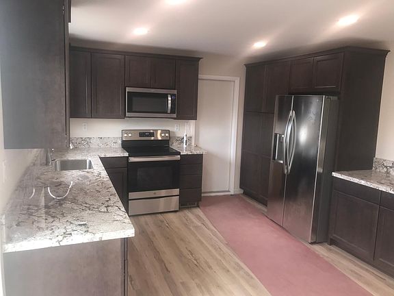 2nd image of 970 Mitch Dr