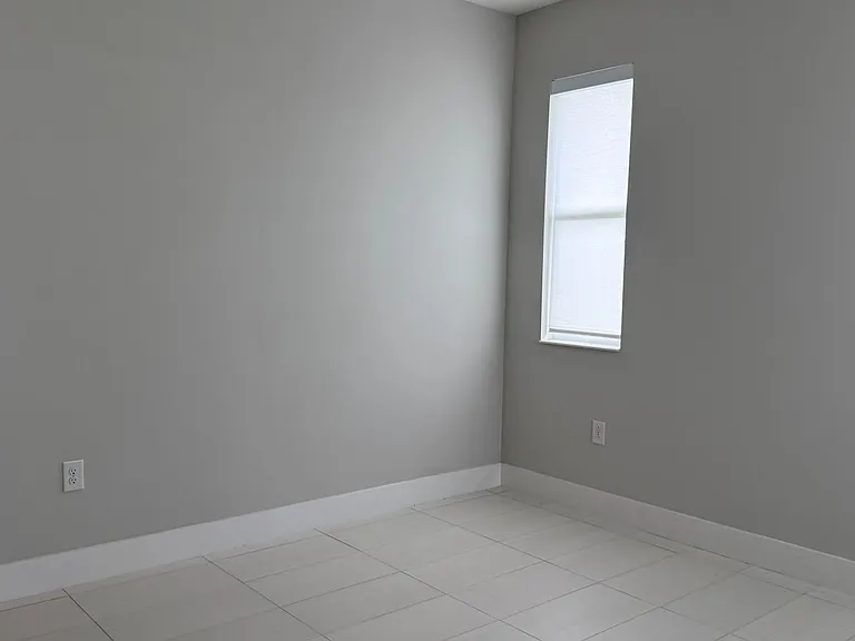 7744 Sandhill Lake Dr — Photo 24
