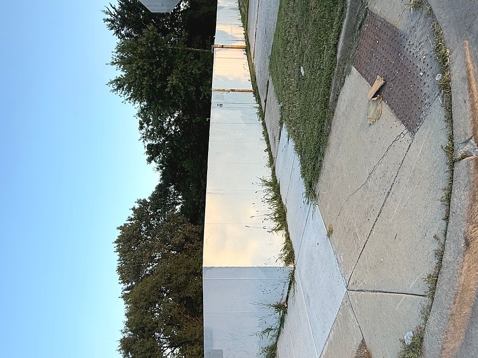 1st image of 4259 W 16th St
