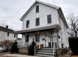 119 School St FLOOR 2, Fairfield, CT 06824