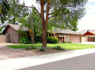 518 E Canterbury Ln, Phoenix, AZ 85022