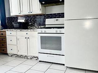 2013 Grove St #1L, Ridgewood, NY 11385