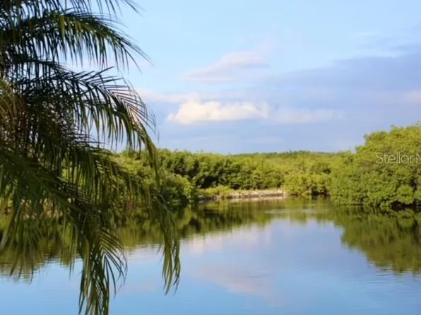 7249 Mount Piney Rd NE #711, Saint Petersburg, FL 33702