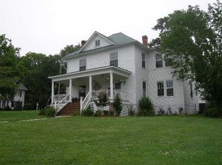 395 S 8th St, Wytheville, VA 24382