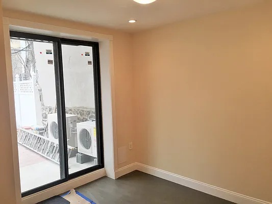 Rented by Remax Real Estate Professionals | media 5