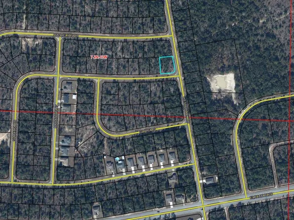 10 Sumatra Dr, Chipley, FL 32428