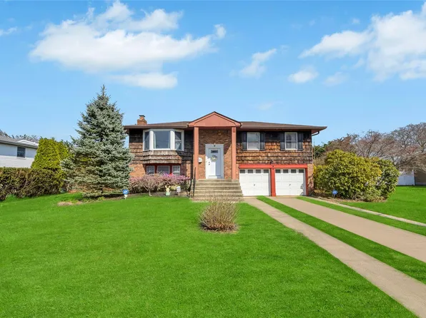 9 Purdy Avenue, East Northport, NY 11731