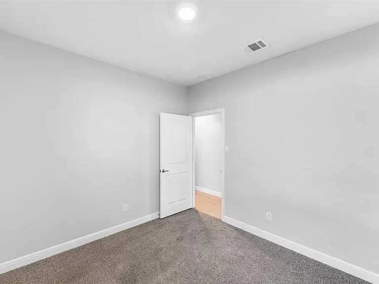 11057 Temple Gardens Trl — Photo 9