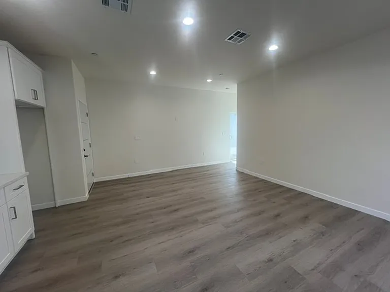 7317 -7321 Garden Grove Avenue — Photo 100