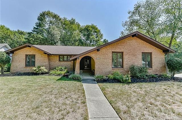 1st image of 5339 Camilla Dr