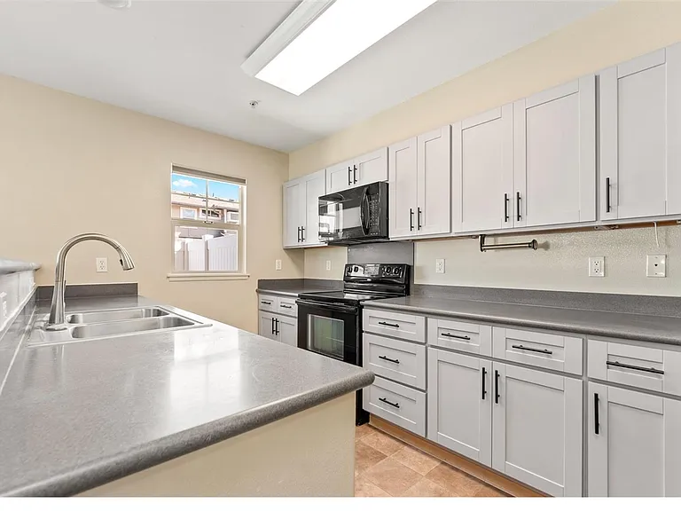 91-1247 Kamaaha Ave #707 — Photo 5